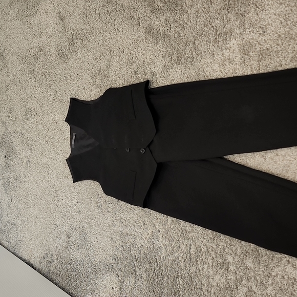 3 piece Van Heusen suit set - Picture 3 of 4